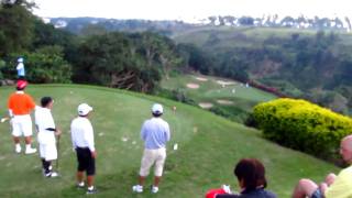 17th Hole Riviera Golf amp Country Club Philippines  Phil in Bangkok [upl. by Violet550]