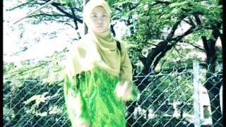 Acik Spin amp Siti Nordiana  Mainan Cinta Official Music Video [upl. by Nyrrek]