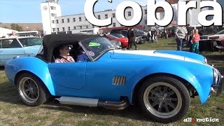 Blue V8 Cobra with Sidepipes parking with a great Sound [upl. by Borlase985]