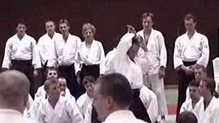 Nobuyoshi Tamura Linz 2001 Yokomen uchi Shiho nage [upl. by Anigriv]