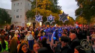 EN DIRECTO El Heraldo de Sus Majestades los Reyes Magos en el barrio del Porvenir Sevilla [upl. by Elgar]