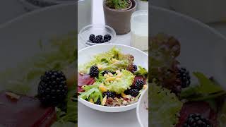 Maaltijdsalade met fruit Flandrien kaas en karnemelkdressing [upl. by Korella302]