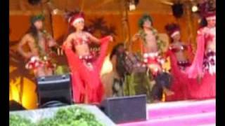 Danses traditionnelles de Tahiti en Polynésie française [upl. by Ulick36]