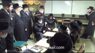 Skver And Viznitz Rebbe  Nichum Aveilim in Kiviyashed Monsey  Cheshvan 5776 [upl. by Sanez827]