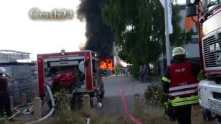 Großbrand in einem Altreifenlagers in Lingenfeld am 220713 [upl. by Pammi950]