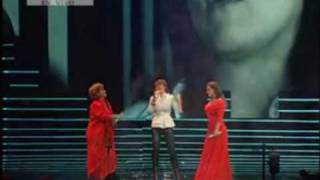 ANGELICA VALE ANGELICA MARIA Y GLORIA TREVI CANTAN quotEL FAVOR DE LA SOLEDADquot [upl. by Meghan408]