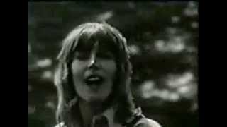 HELEN REDDY  I AM WOMAN ORIGINAL BLACK AND WHITE VIDEO  THE QUEEN OF 70s POP [upl. by Entirb]