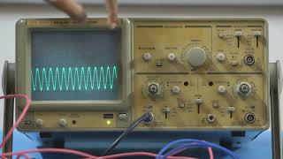 ELECTRONICS  II PUC  LABORATORY  COLPITTS OSCILLATOR  EXPERIMENT 04 [upl. by Enyrehtac]