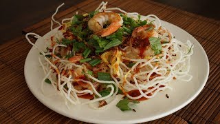 Crispy Rice Noodles With Sweet amp Sour Sauce  Morgane Recipes [upl. by Durtschi]