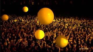 Coldplay Live from Japan HD  Yellow [upl. by Eelyahs]