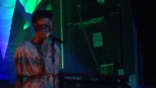 Morcheeba  Trigger Hippie  Live  Docks Hamburg  112013 [upl. by Lenka]