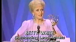 Betty White  The Emmy Awards 1986 [upl. by Honeyman]