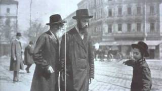 Zupfgeigenhansel  Lomir sich iberbetn Yiddish Song [upl. by Veradia]