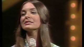 Crystal Gayle  Wrong Road Again [upl. by Ikik]