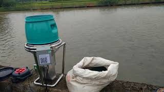 Smart Feeder eFishery mengunjungi Kota Cianjur [upl. by Sivolc]