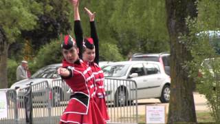 VIDEO Lélite des majorettes à Vouillé 86 [upl. by Anhaj403]