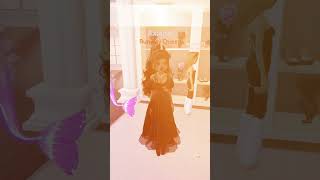 THE WINNER WINS VIP ON DRESS TO IMPRESS dresstoimpress roblox dti [upl. by Vinita]