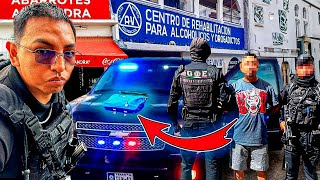 PADRINO de ANEXO es DETENIDO con PATRULLA FALSA traían ARMA de Fuego en FORMA DE PLUMA [upl. by Gaultiero433]