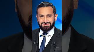 Cyril Hanouna publie une photo d’un geste surprise dune fan et se fait dézinguer sur X [upl. by Dlarrej783]