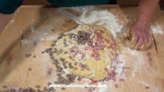 ricetta video per fare il panettone [upl. by Airotcivairam240]