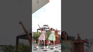 Chittiyan kalaiyan ve ❤️ dancingtwins dancecover twindancer punjabisong chittiyaankalaiyaan [upl. by Hgierb]