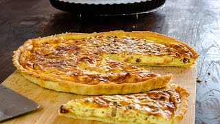 Quiche Lorraine  Klassisches Rezept für die Tarte mit Speck und Käse aus Frankreich [upl. by Ahsenor]