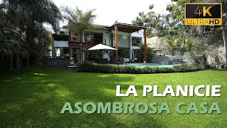 Moderna Casa en La Planicie 4k [upl. by Ycnahc]