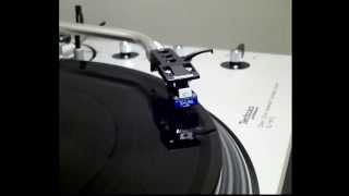 Phono Cartridge Shootout 1 [upl. by Howlyn]