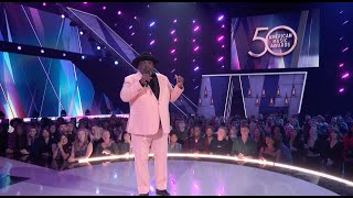 Cedric the Entertainer Kicks Off the AMAs  AMAs 50th Anniversary Special [upl. by Hugibert214]