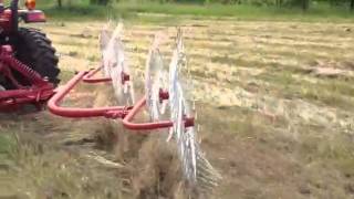 Vicon wheel rake 2 Gwinnfarm [upl. by Laurena]