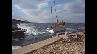 Narrow passage and strong winds in Privlaka Mali Lošinj Croatia [upl. by Tallou]