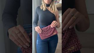 Bolsa de crochê em fio náutico  Clutch de croche passo a passo Carteira de mão  Crochet bag [upl. by Hakvir]