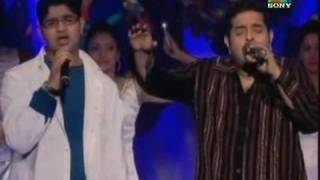 Shankar Mahadevan Singing Maa Along With His Son Live [upl. by Lord945]