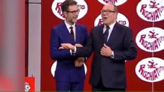 Rischiatutto prima puntata Carlo Verdone dà spettacolo durante il quiz [upl. by Olegnalehcim]