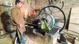 desi old black engine  cold weather diesel engine  on work desi aata Chakki machine Tajamal tv [upl. by Yared787]