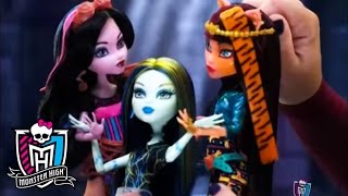 Save Frankie  Monster High [upl. by Oballa]