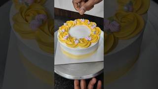 Simple pineapple rosette cake 😍 decoration ideas simplecakes pineapplecake shorts ytshortsviral [upl. by Rehtul]