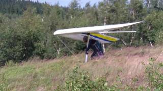 HD Nieudany start lotniRudnikKowary 26072009  Hangglider unlucky launchRudnikKowaryPoland [upl. by Klinger]