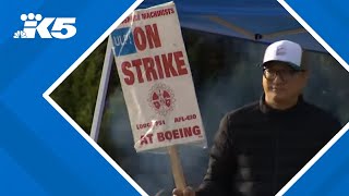 Boeing workers will vote on a new contract offer Monday [upl. by Leler]