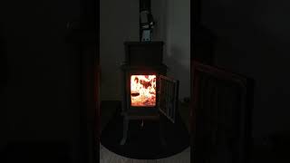 wood stove jotul f118 [upl. by Acinahs]