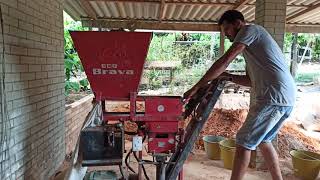 Sua prensa de tijolo ecológico tá grudando solo veja esse video [upl. by Marylynne]