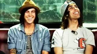 Kellic Vic Fuentes amp Kellin Quinn [upl. by Chevalier]