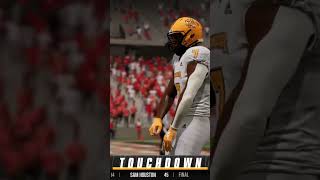 Deonte Masons just embarrassing these defenders easportscollegefootball25 [upl. by Akilegna]