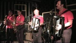 Walter Ostanek  Polka Medley Live in Holland  May 09 2009 [upl. by Lah]