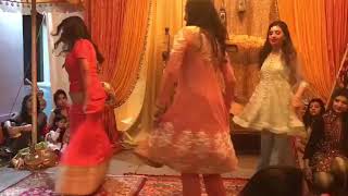 Lar Gaiyan Pakistani Mehndi Dance [upl. by Ulund]