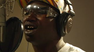 Gucci Mane No pad No pencil Freestyle  HoodAffairstv [upl. by Batholomew932]