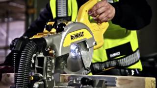 DEWALT XR FLEXVOLT 54V Afkort en verstekzaag [upl. by Mohun]