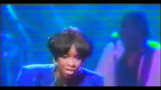 Gladys Knight  End of the Road Medley LIVE [upl. by Krutz]