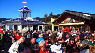 Ski amadé Wagrain Skihütte Franzlalm Mittelstation der roten 8er Gondelbahn im Moadörfl in Wagrain [upl. by Kayne]