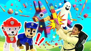 ¡Una piñata  fantasma para los Paw Patrol Video de juguetes Cazafantasmas para niños [upl. by Bolanger]